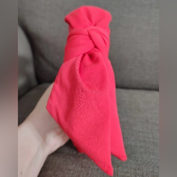 Lele Sadoughi Atlantic Pacific Holly Red Bow SOLD OUT - Picture 4 of 4